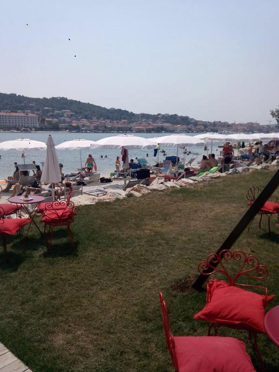 Tragos Lemon Tree Daire Trogir Dış mekan fotoğraf