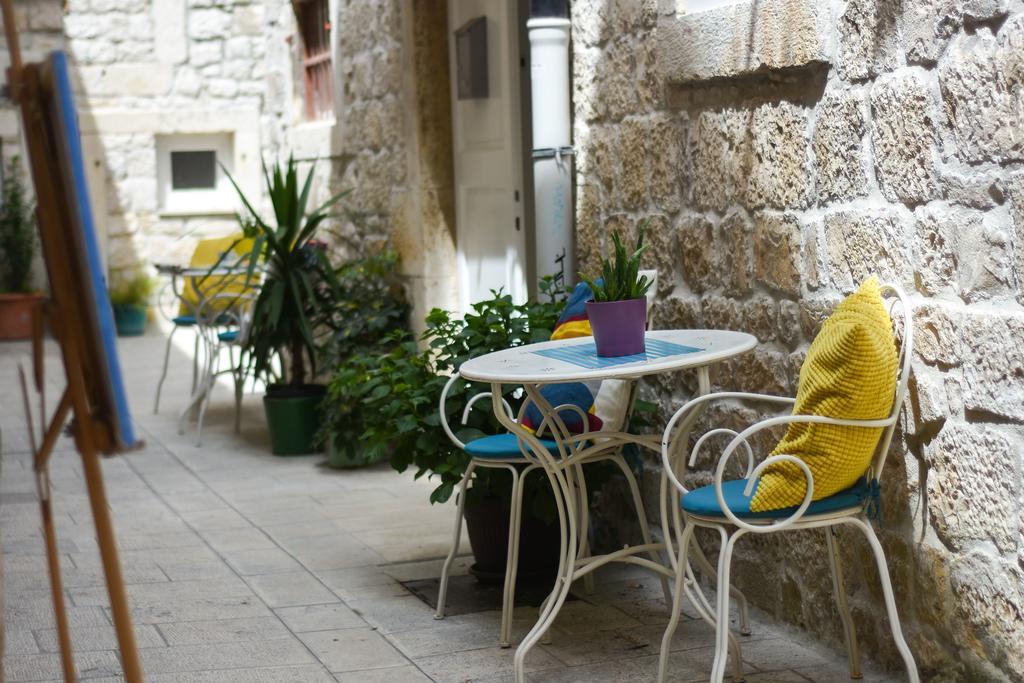 Tragos Lemon Tree Daire Trogir Dış mekan fotoğraf
