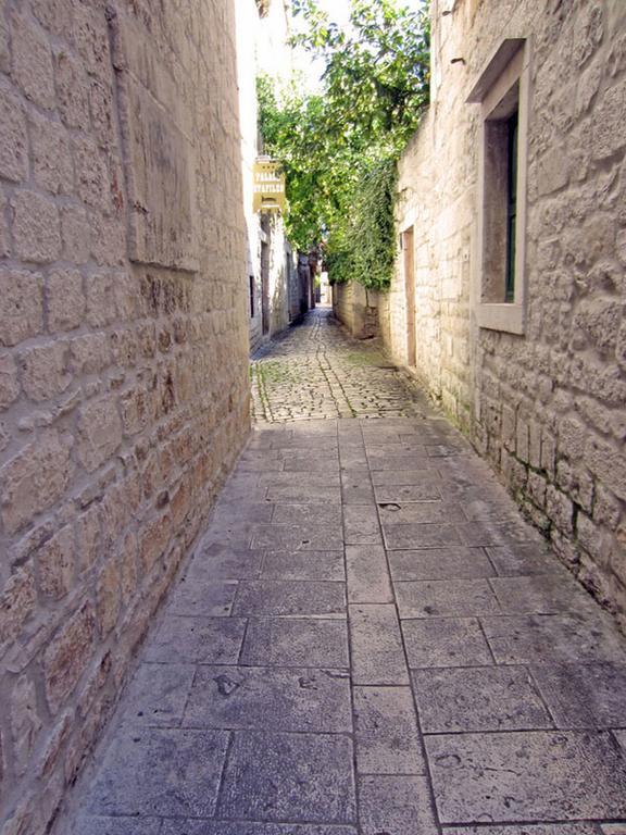 Tragos Lemon Tree Daire Trogir Dış mekan fotoğraf